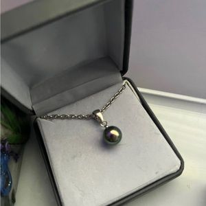 Beautiful black pearl necklace, Wedding gift, never warn